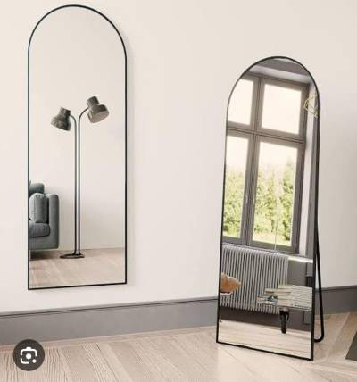stand mirror image